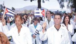 Heureux retour des médecins cubains