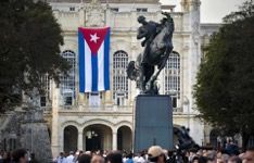 New York-La Havane : les statues jumelles de José Martí 