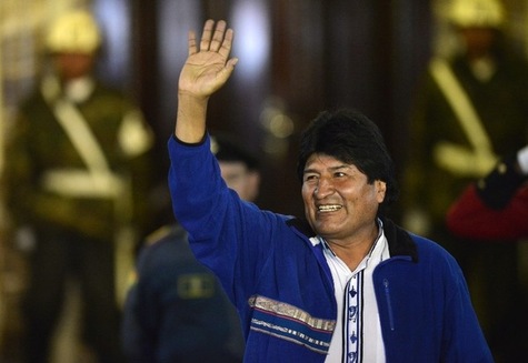 La réussite de Evo Morales est dans les choix économiques, selon la presse quotidienne en France 